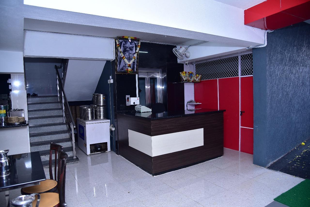 Iroomz Dwaraka Residency Bellary Exterior foto