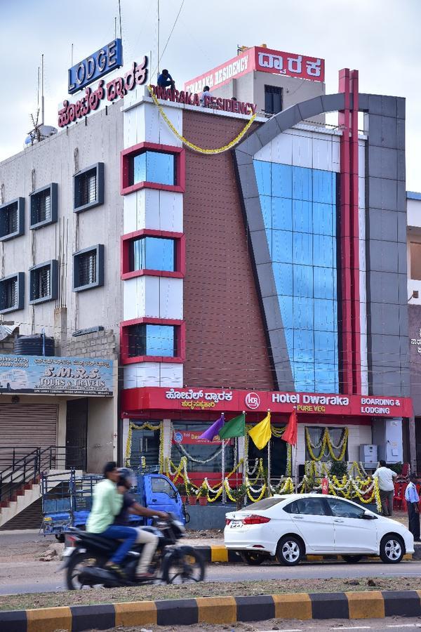 Iroomz Dwaraka Residency Bellary Exterior foto